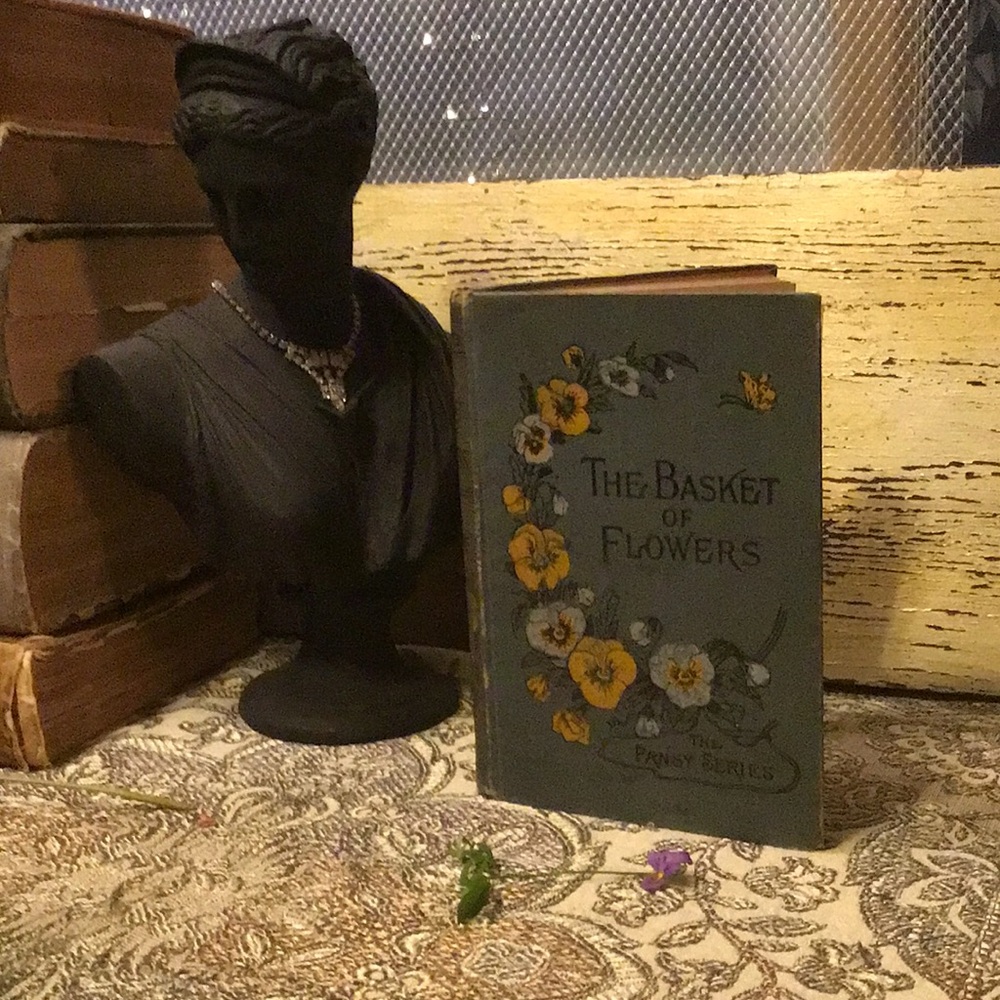 🔥SALE Basket of Flowers Pansy Series Floral Embellished Decorative antique Book